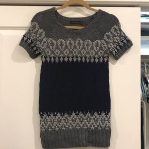 Navy and white short sleeve sweater